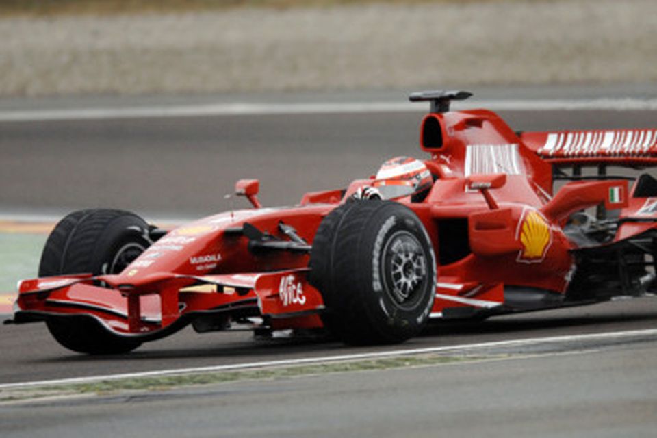 Kimi Räikkönen frumekur F2008-bílnum í Fiorano.