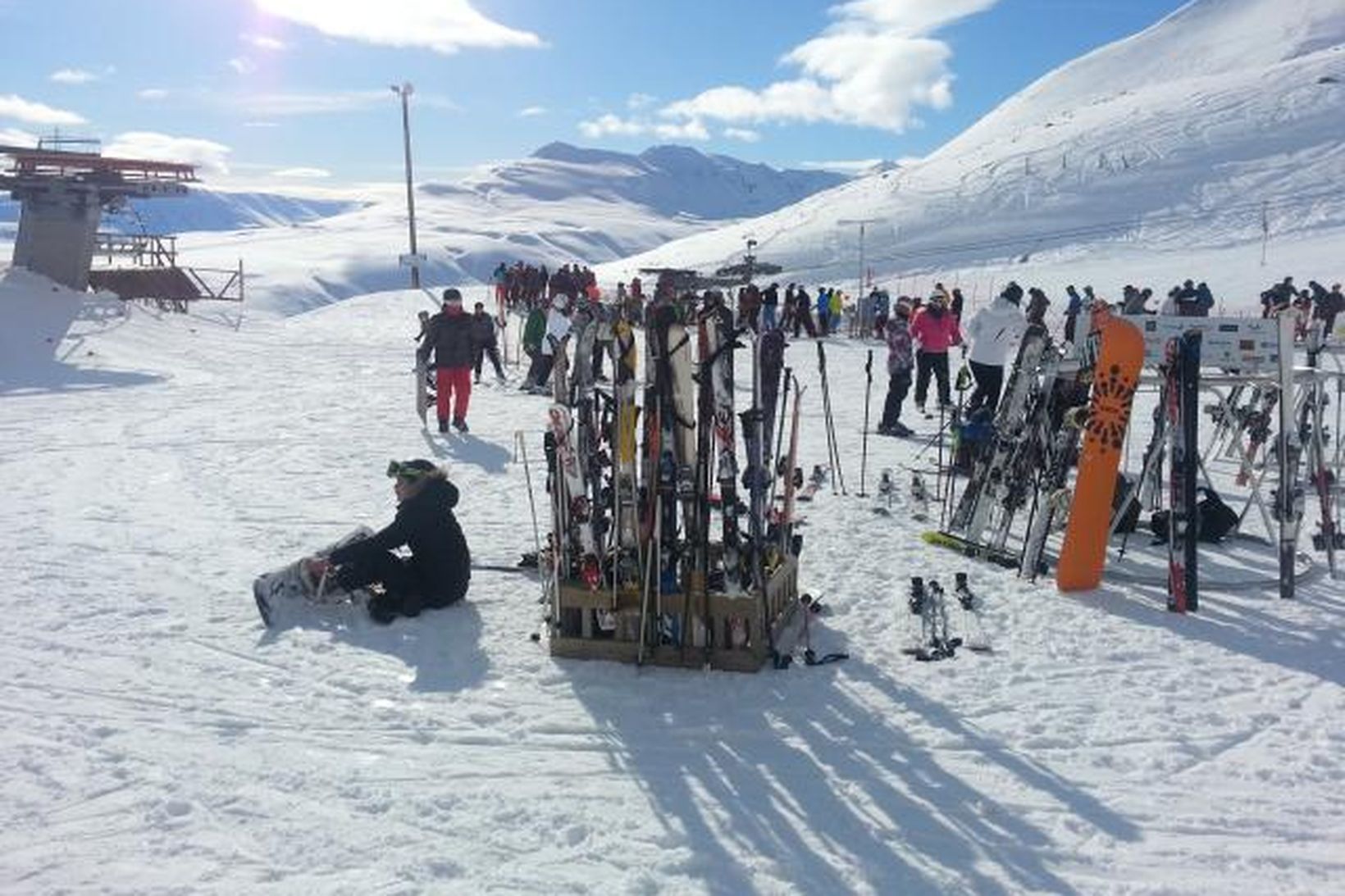 Aðstæður í Hlíðarfjalli til skíða- og brettaiðkunar verða mjög góðar …