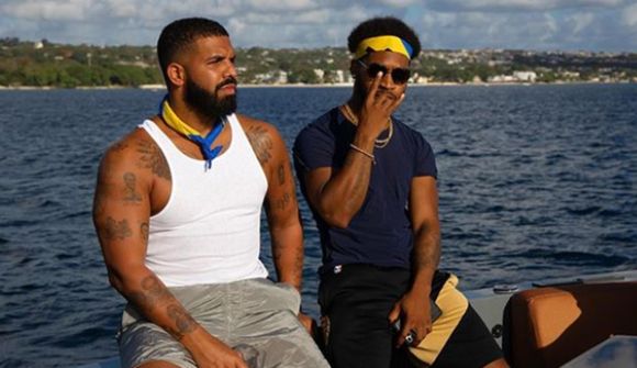 Drake nýtur á Barbados