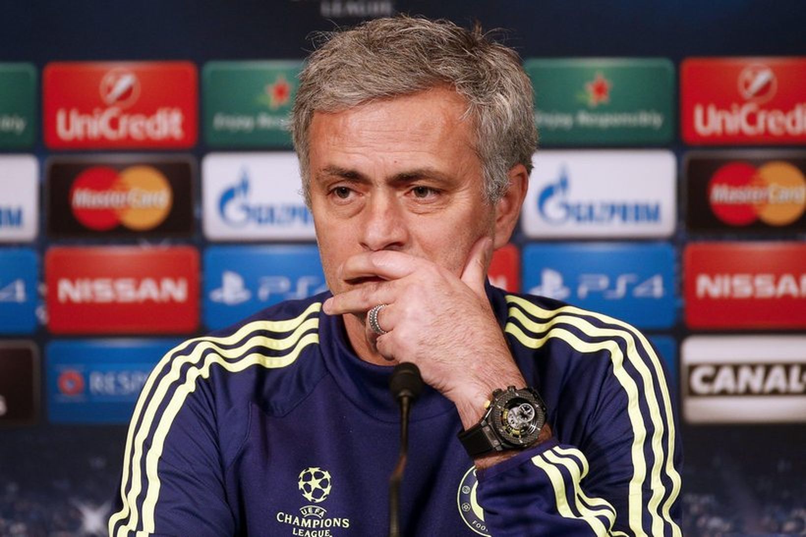 Jose Mourinho var ekkert að stressa sig fyrir komandi bikarúrslitaleik.