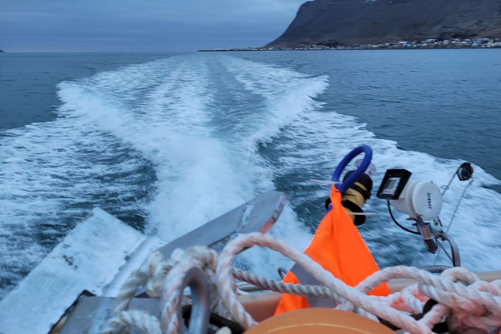 Línur voru lagðar í Patreksfirði til að skoða hentugleika fjarðarins …