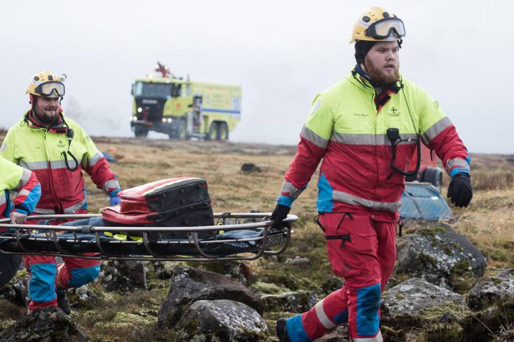 Björgunarfólk á æfingu á flugvelli. Slíkar eru haldnar reglulega, þar …