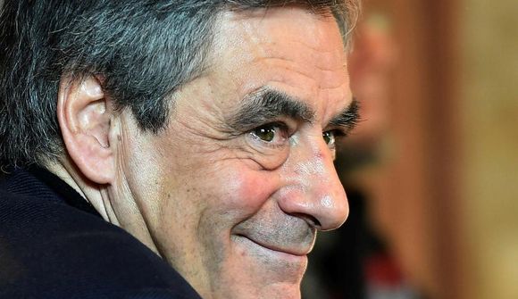 Hver er Francois Fillon?