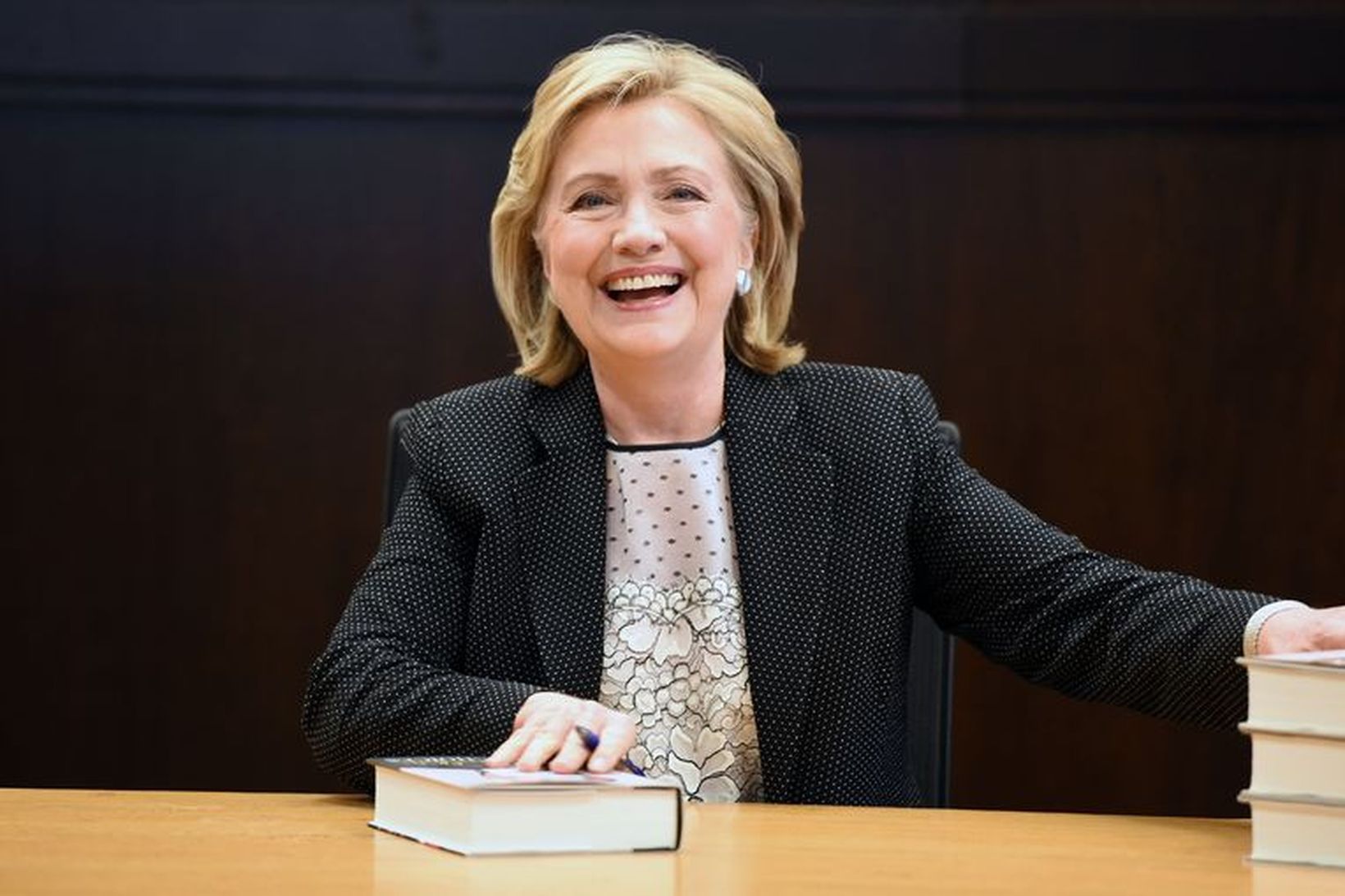 Hillary Rodham Clinton ferðast nú um Bandaríkin til að kynna …