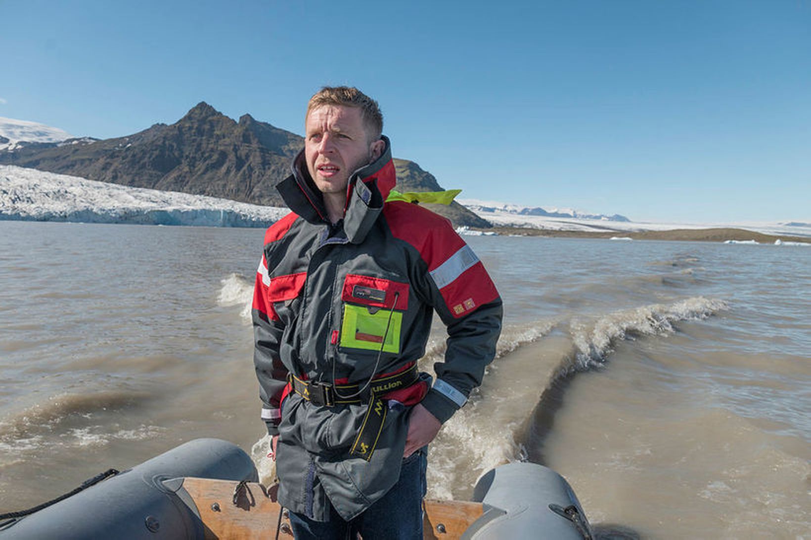 Steinþór Arnarson siglir ásamt samstarfsfólki óteljandi ferðir um lónið á …