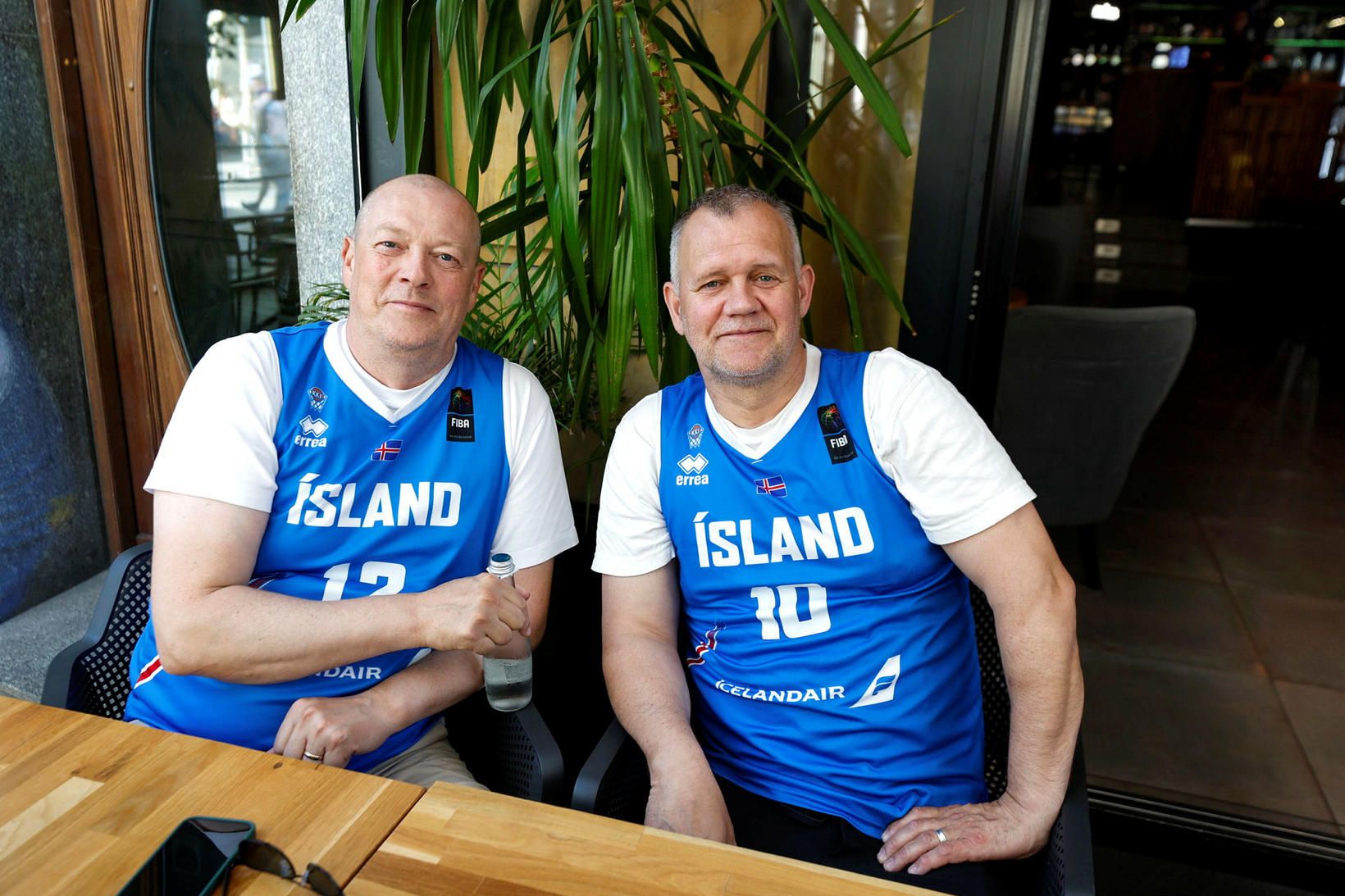 Þá voru kannski tveir Íslendingar í stúkunni