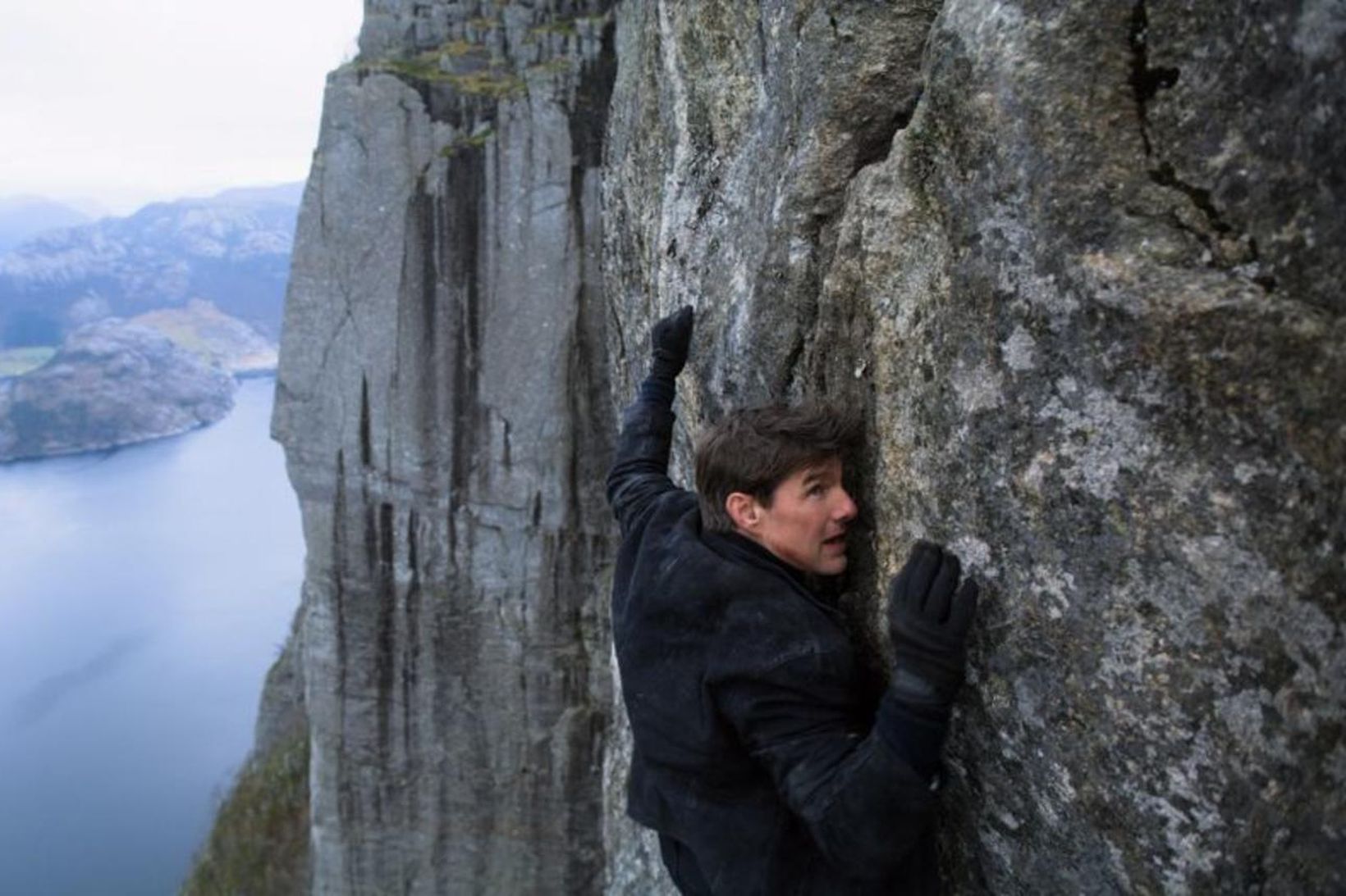 Tom Cruise virðist eiga á brattann að sækja við að …