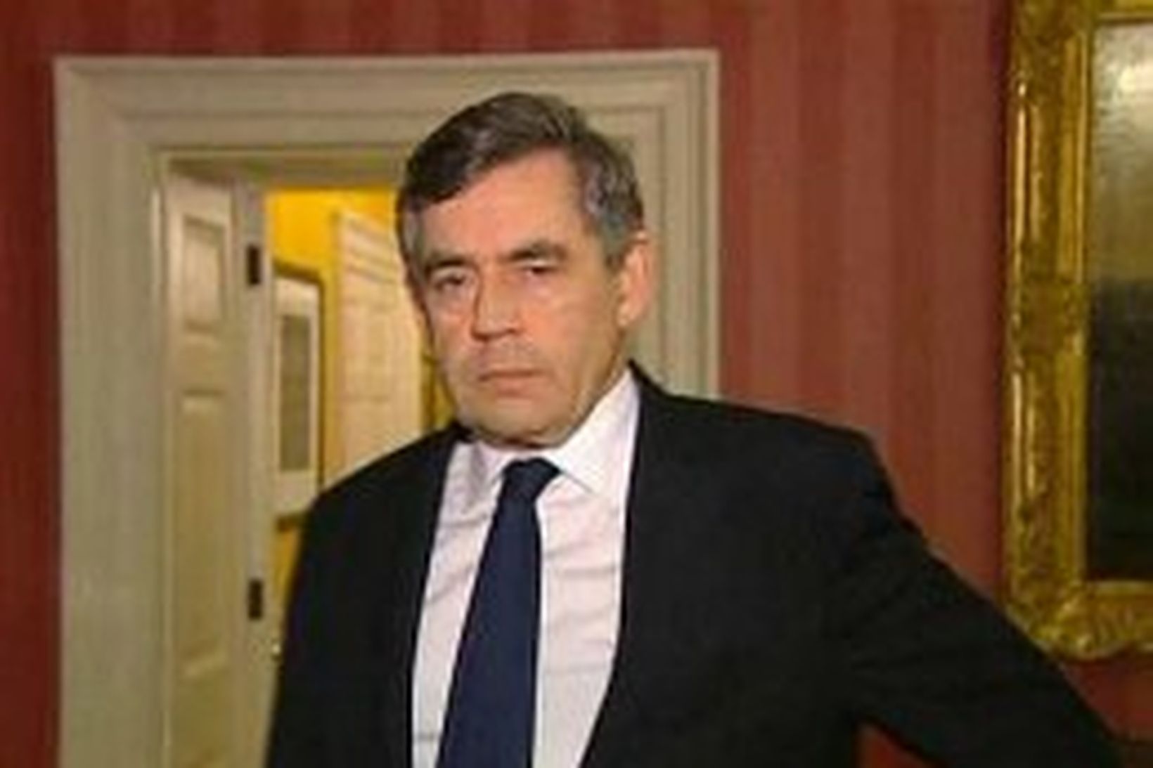 Gordon Brown nýtur vinsælda í Bretlandi.