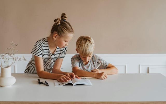 Þó sterkir og djarfir litir séu skemmtilegir þá eru þeir ekki endilega bestu litirnir á …