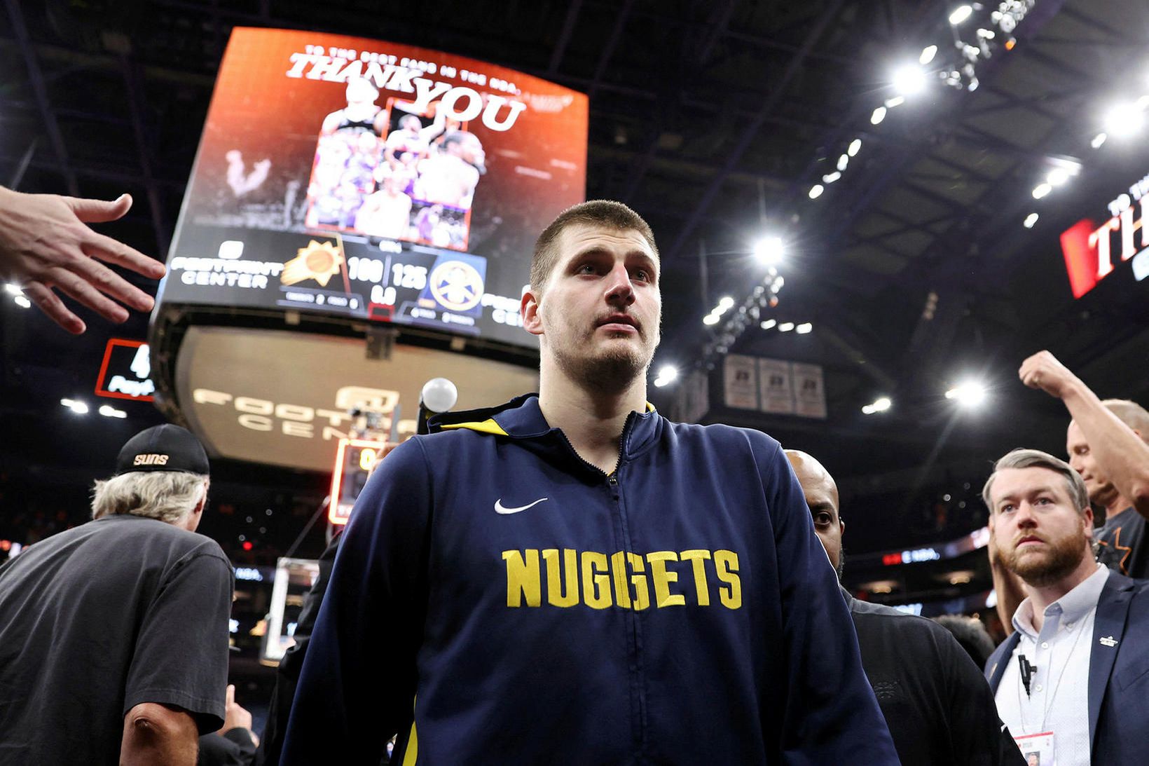 Nikola Jokic átti enn einn stórleikinn fyrir Denver Nuggets í …