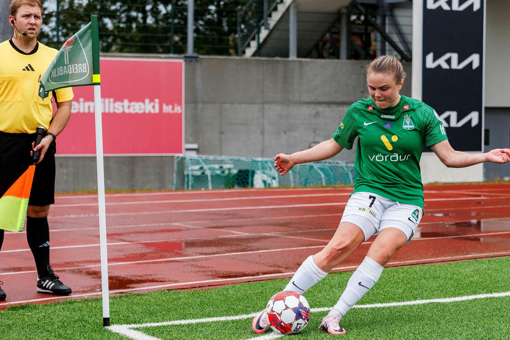 Agla María Albertsdóttir tekur horn í dag.