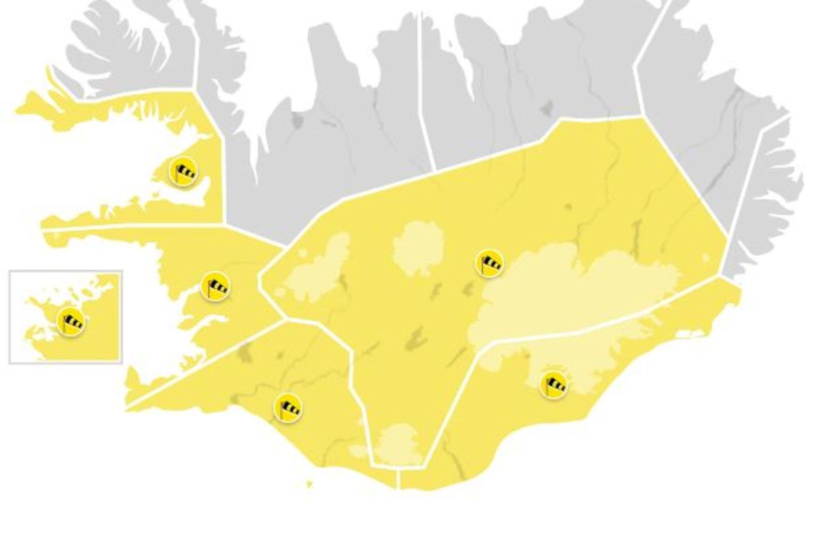 Viðvaranir taka gildi um miðjan daginn.