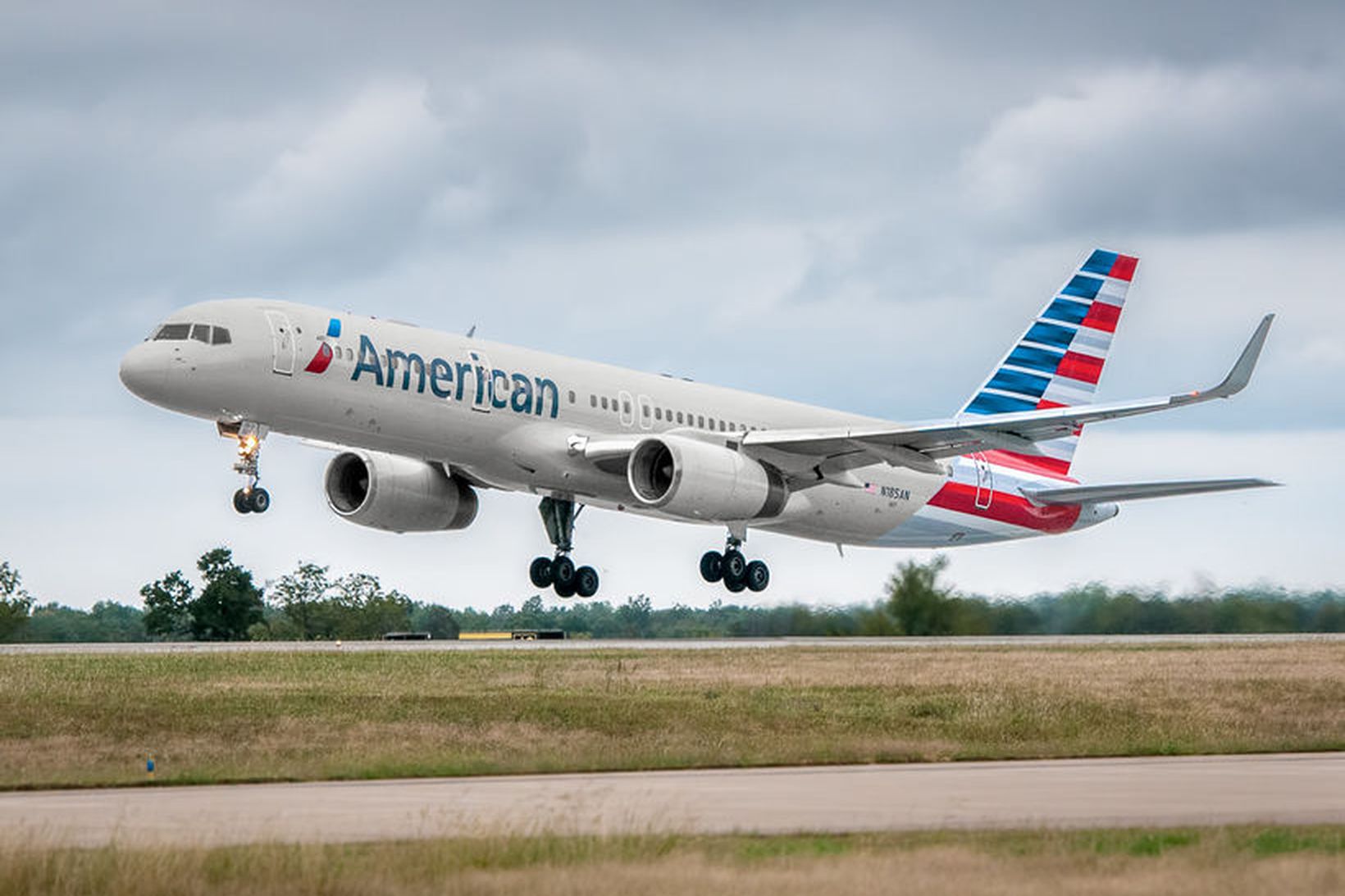 American Airlines byrjar að fljúga til Íslands næsta sumar.