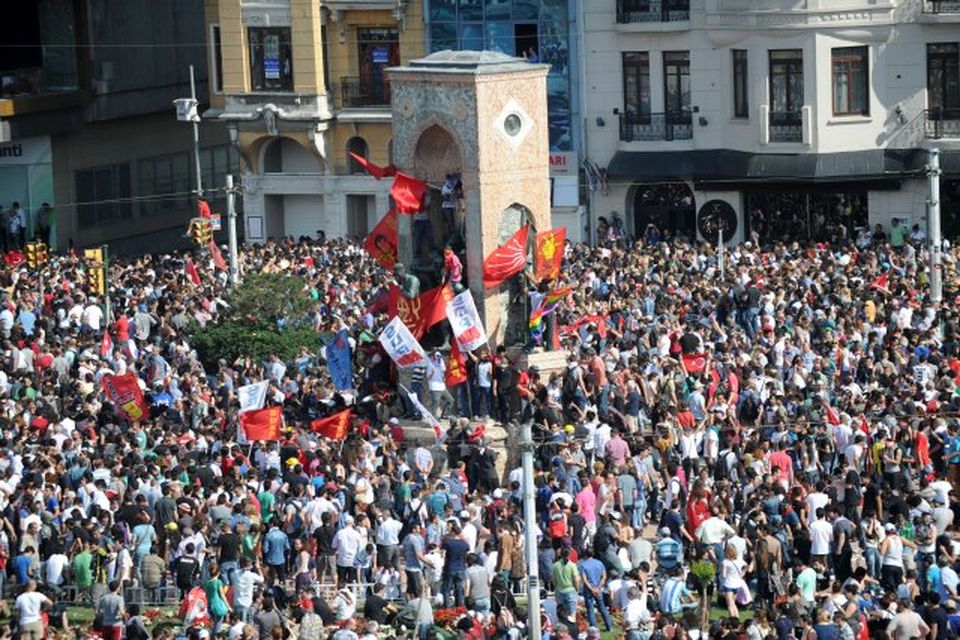 Mótmælendur á Taksim torgi í byrjun mánaðar