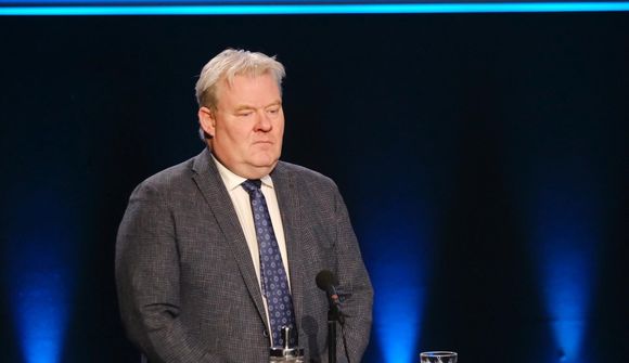 900 milljónir til viðkvæmra hópa