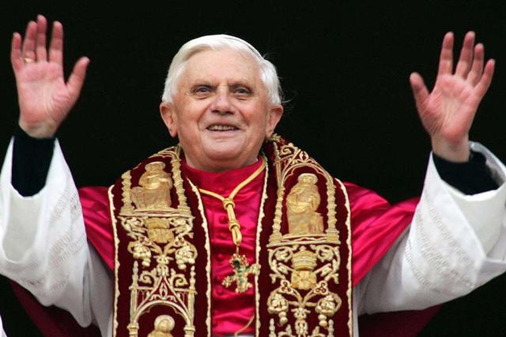 Bruni er ekki hrifinn af Benedikt XVI. páfa.