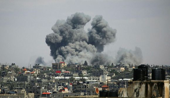 Ísraelar hefja ákafar loftárásir á Rafah