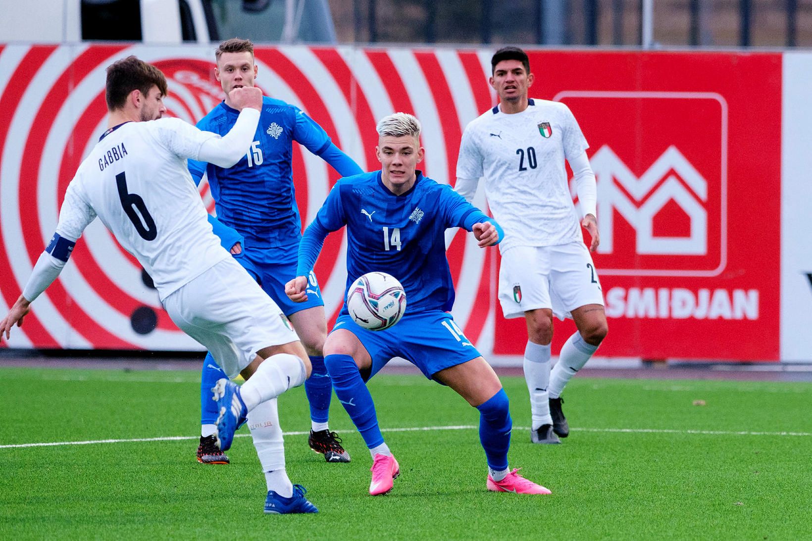 Brynjólfur Andersen Willumsson skrifaði undir þriggja og hálfs árs árs …