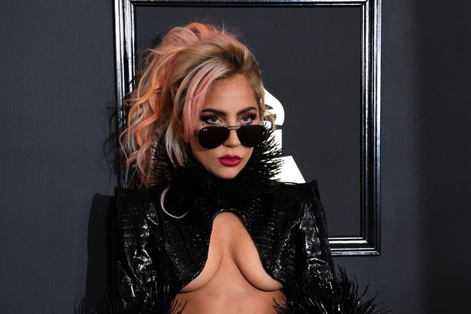 Lady Gaga fer sínar eigin leiðir í fatavali.