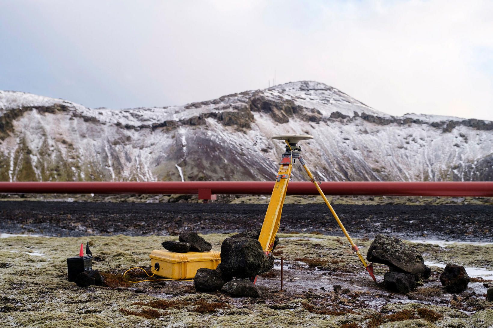 Grannt er fylgst með málum við fjallið Þorbjörn um þessar …