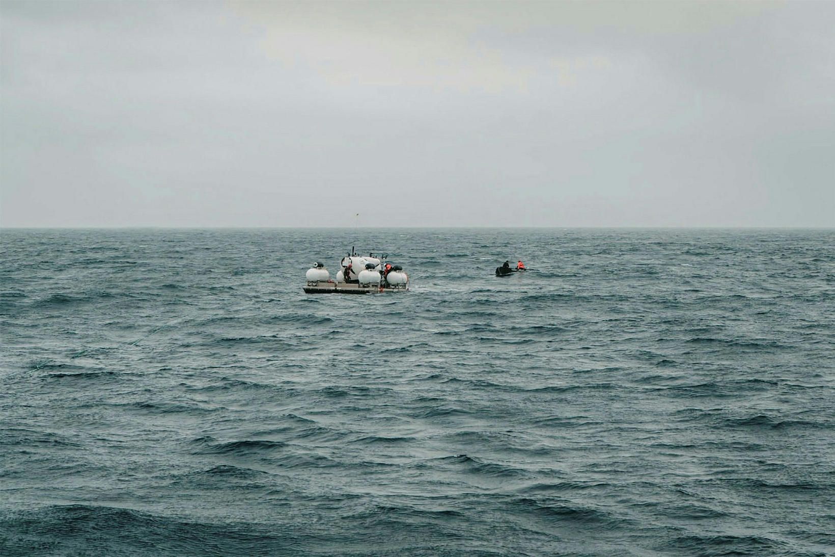 Kafbáturinn sem var notaður í ferðinni að Titanic er fyrir …