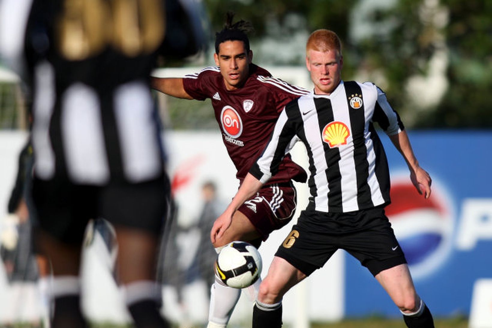 Baldur Sigurðsson í leik með KR-ingum gegn Larssia í Evrópudeildinni.