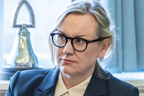 Þorbjörg Sigríður Gunnlaugsdóttir dómsmálaráðherra gekk frá samningnum.
