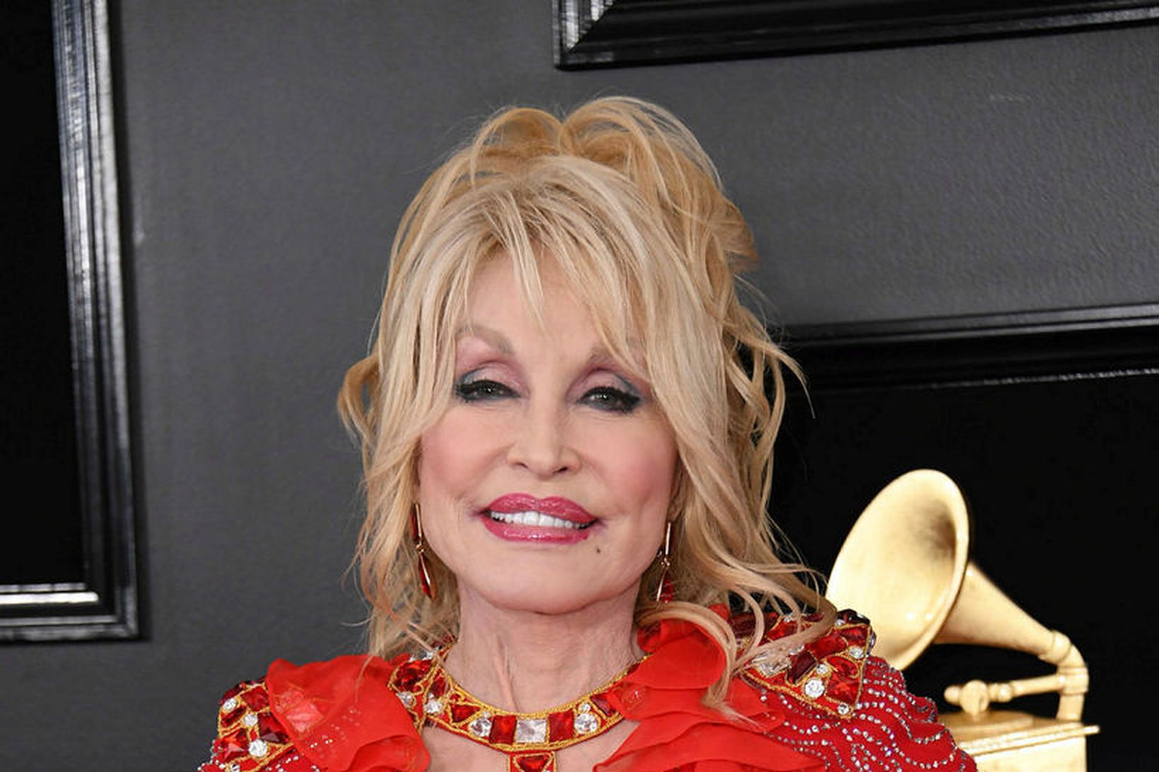 Dolly Parton á engin börn en heldur jólapartí fyrir öll …