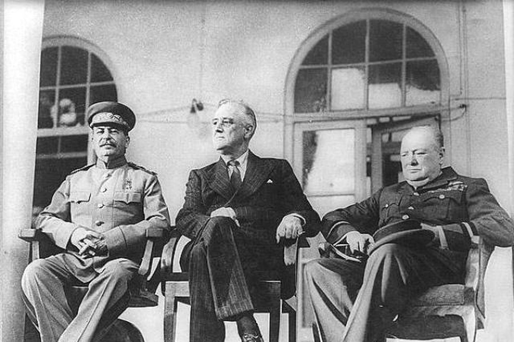 Jósef Stalín, F.D. Roosevelt og Winston Churchill á fundinum í …