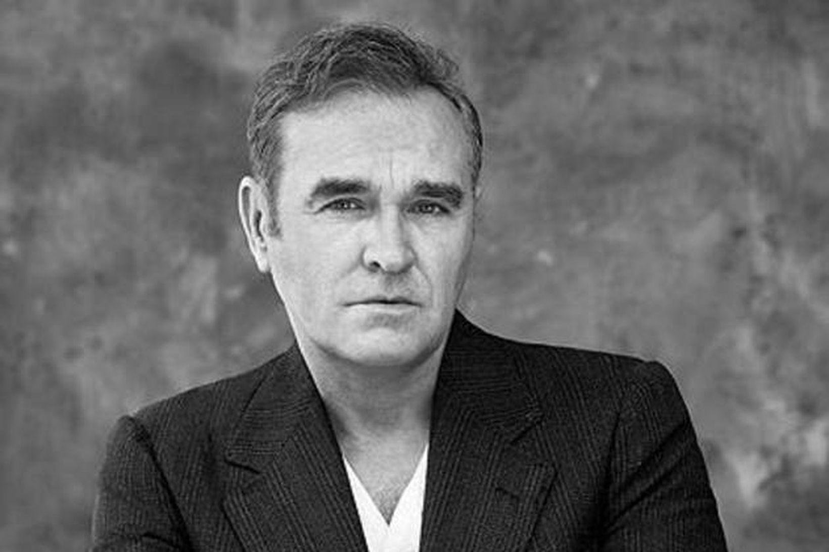 Morrissey í jakkanum fræga. Skjáskot af heimasíðunni The Golden Closet.