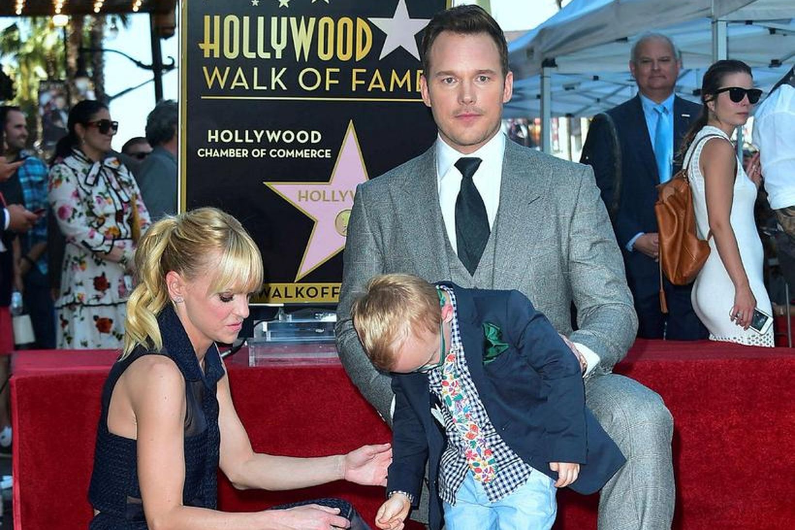 Anna Faris, Chris Pratt og Jack sonur þeirra við stjörnu …