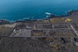 Loftmynd af Eldisgarðinum, nýrri landeldisstöð Samherja á Reykjanesi. Þar verða seiðastöð, áframeldisstöð, vinnsla og þjónustubyggingar. …
