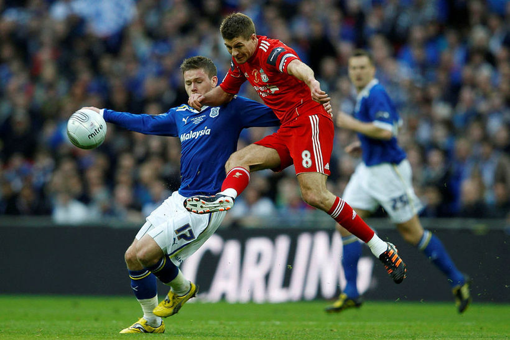 Steven Gerrard vonar innilega að Liverpool vinni ensku úrvalsdeildina í …