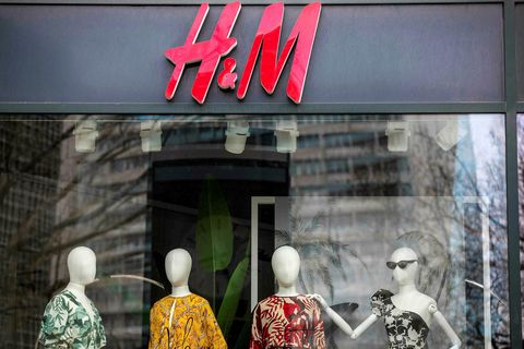 H&M hefur hætt starfsemi í Mjanmar.