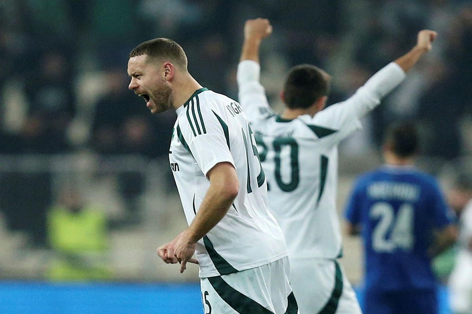 Sverrir Ingi Ingason fagnar í leik með Panathinaikos.