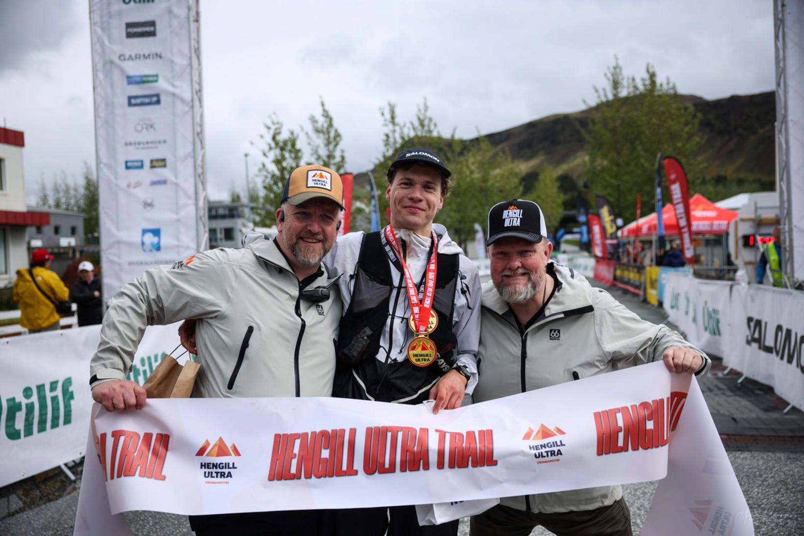 Vann Hengil Ultra eftir aðeins 8 mánaða þjálfun