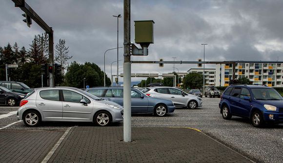 Stjórnvöld stígi varlega til jarðar í skattheimtu