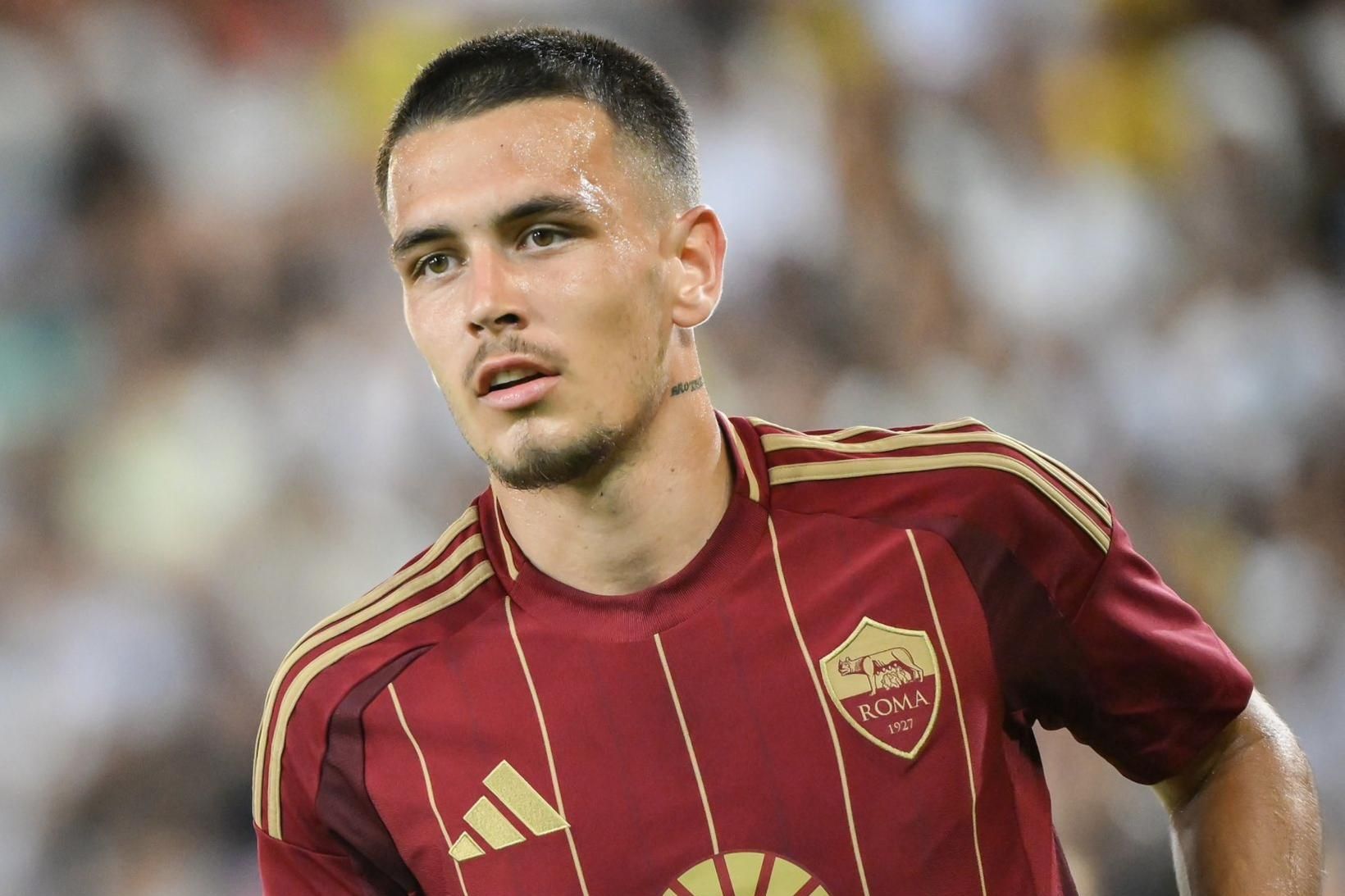 Enzo Le Fée er genginn til liðs við Roma.