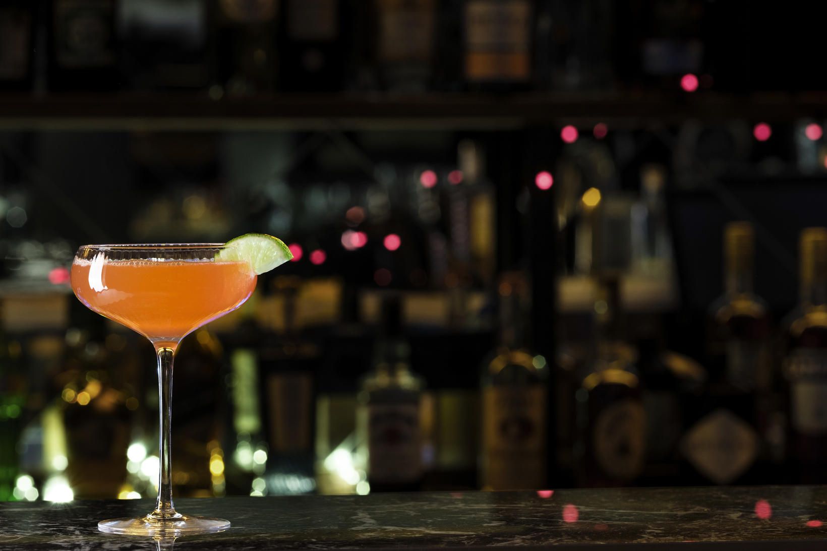 Red Lady fágaður og fallegur óáfengur kokteill sem gleður.