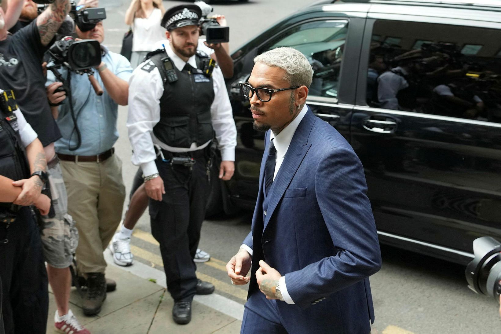 Söngvarinn Chris Brown telur sig vera saklausan.