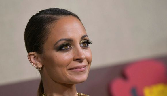 Flugvélarútína Nicole Richie