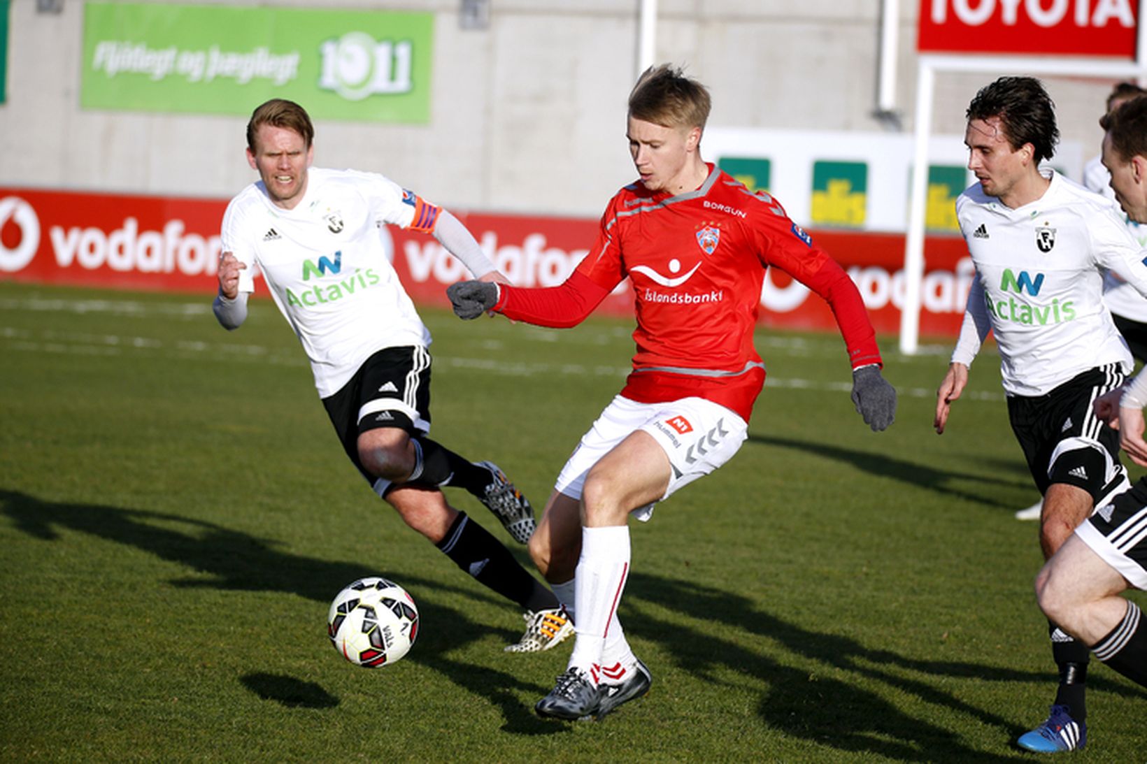 Patrick Pedersen í leik með Val gegn FH.