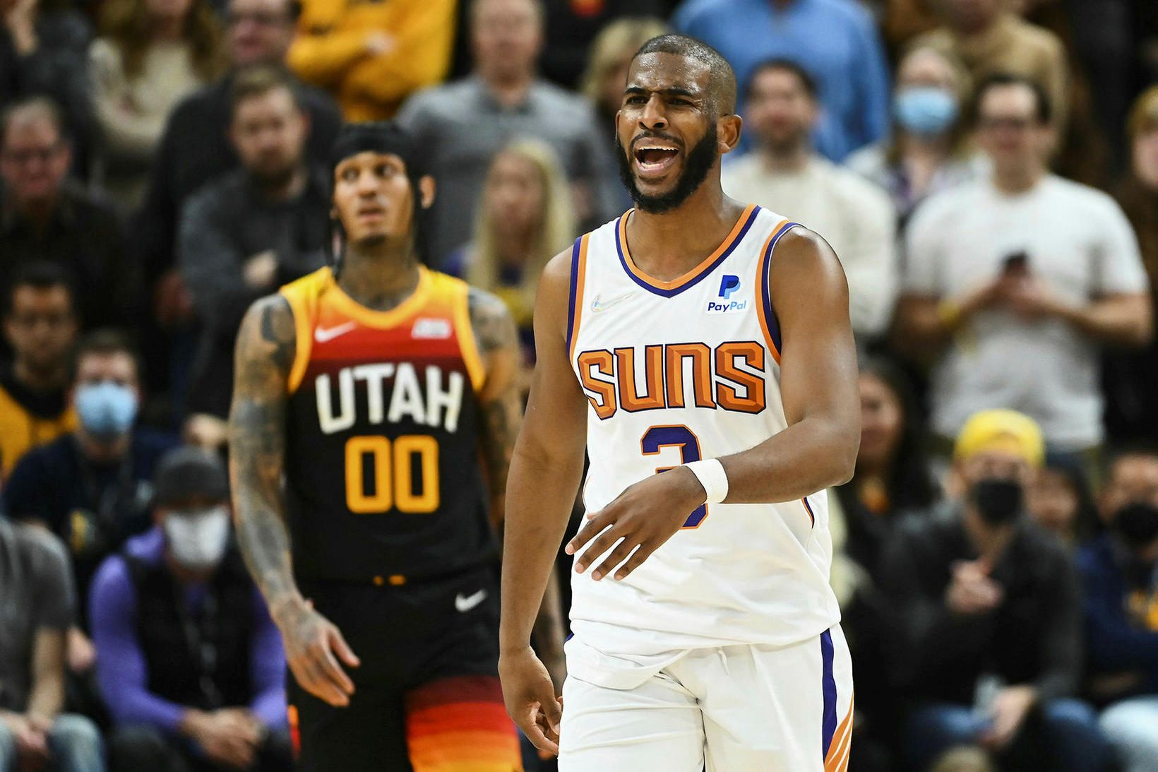 Chris Paul hefur verið stórkostlegur fyrir Phoenix í NBA-deildinni á …