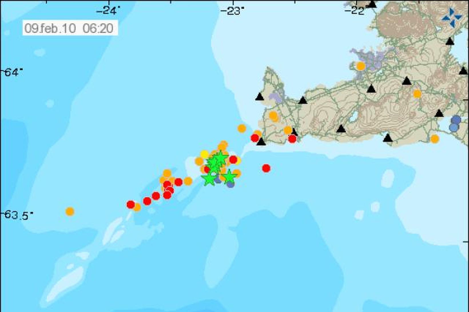 Kortið er tekið af vef Veðurstofunnar og sýnir staðsetningu jarðskjálftanna …