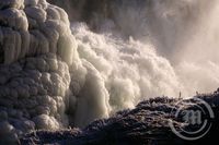 Gullfoss í klakaböndum