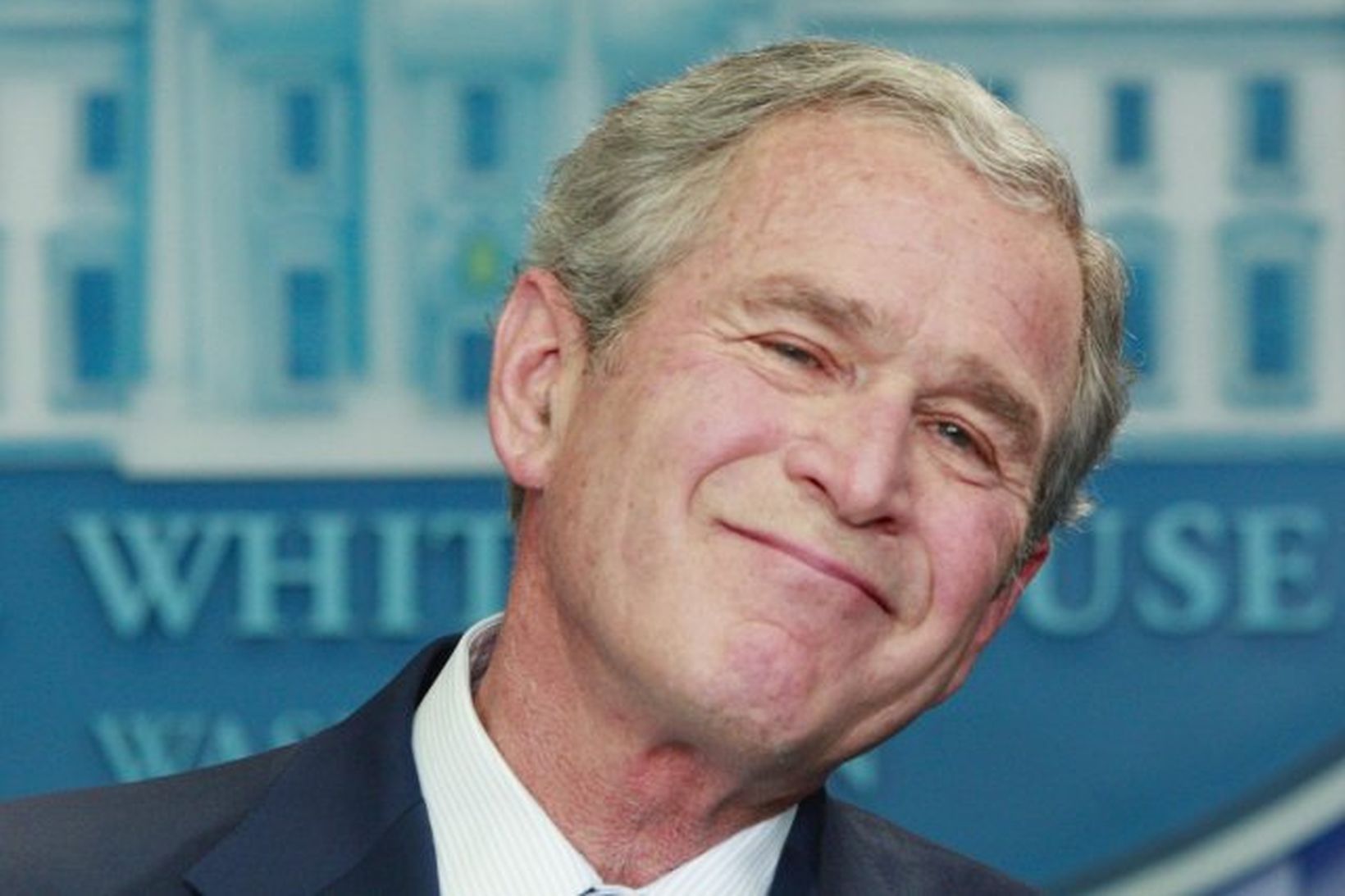 George W. Bush er sprækur sem lækur.