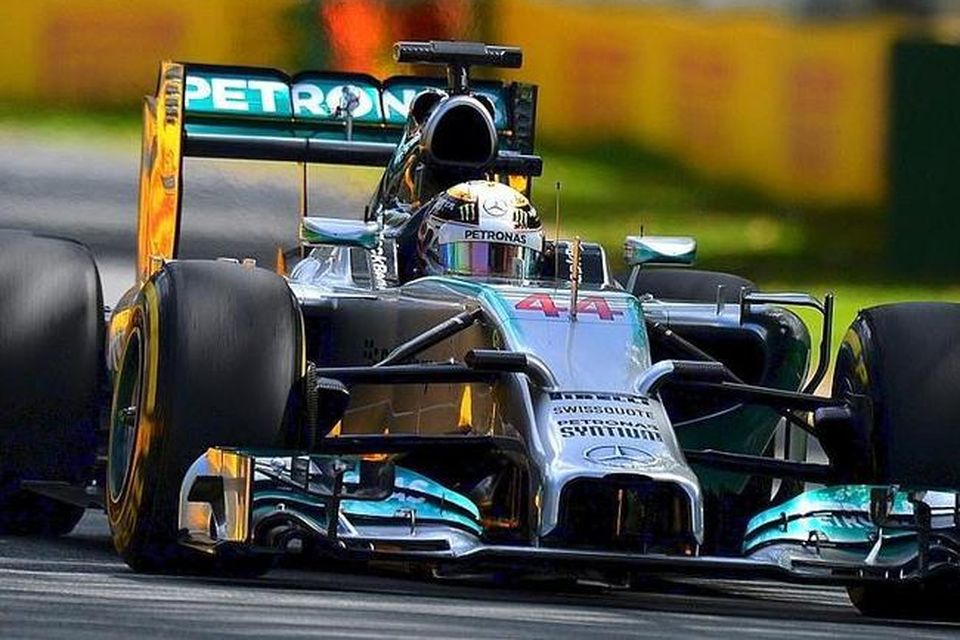 Lewis Hamilton hjá Mercedes var öflugur alla helgina, allt þar til hann félli úr leik …