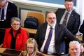 Í þingsal Frumvarpið er núna til umfjöllunar í efnahags- og viðskiptanefnd eftir 1. umræðu. Frestur til að skila inn umsögnum rann út 11. júní.