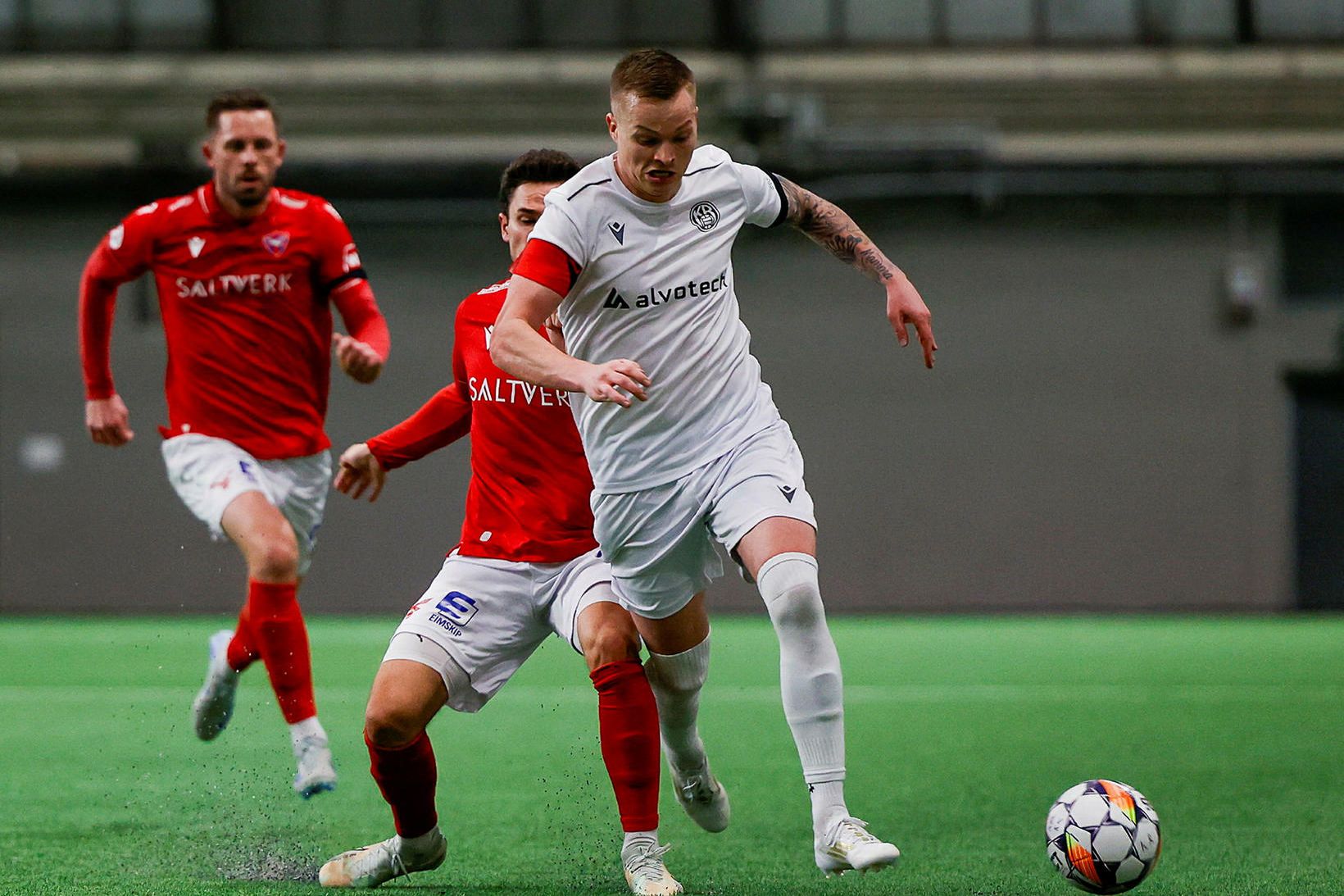 Aron Sigurðarson, fyrirliði KR.