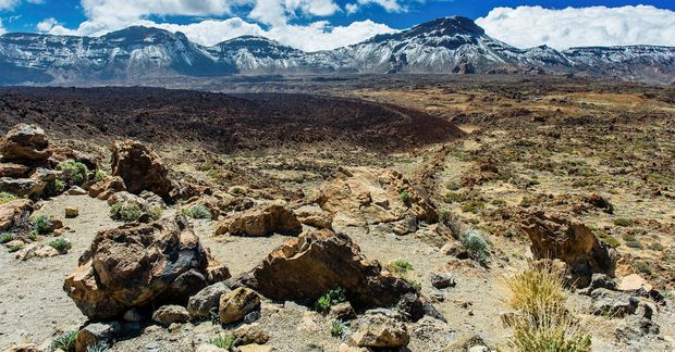 Hrjóstrugt landslag Teide-þjóðgarðsins á Tenerife þótti tilvalinn staður fyrir tökur á nýjustu þáttaröð í seríunni …